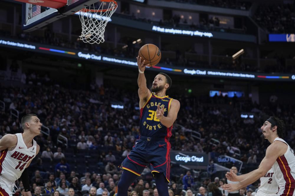 切尔西官宣：10月11日对阵利物浦传奇队 迪马特奥将担任切尔西传奇队主帅